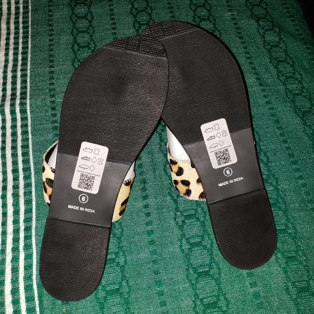 ASOS🩴Function Leather Toe Thong Sandal in Leopard - Picture 8 of 9